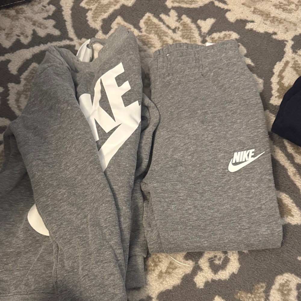 Nike Heather Gray Tracksuit
